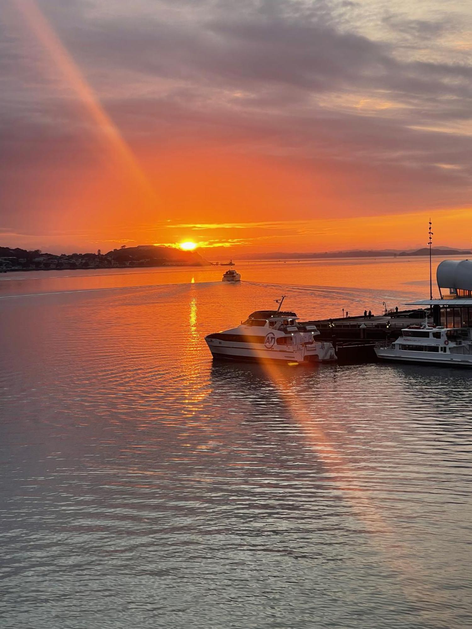 Penthouse Apartment With Stunning Harbour Views Auckland Buitenkant foto