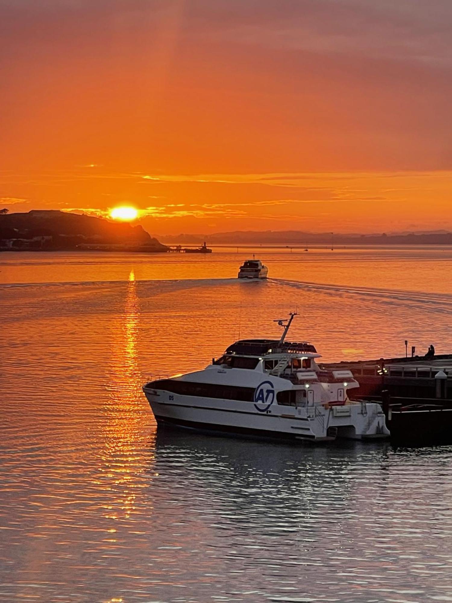 Penthouse Apartment With Stunning Harbour Views Auckland Buitenkant foto